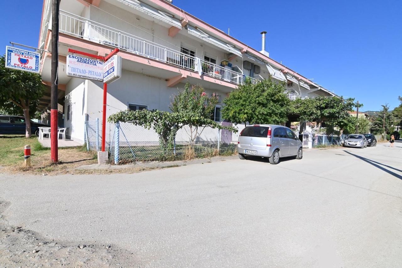 Greece Asprovalta Rooms Accomodation Apartment Hotel Petalo Εξωτερικό φωτογραφία